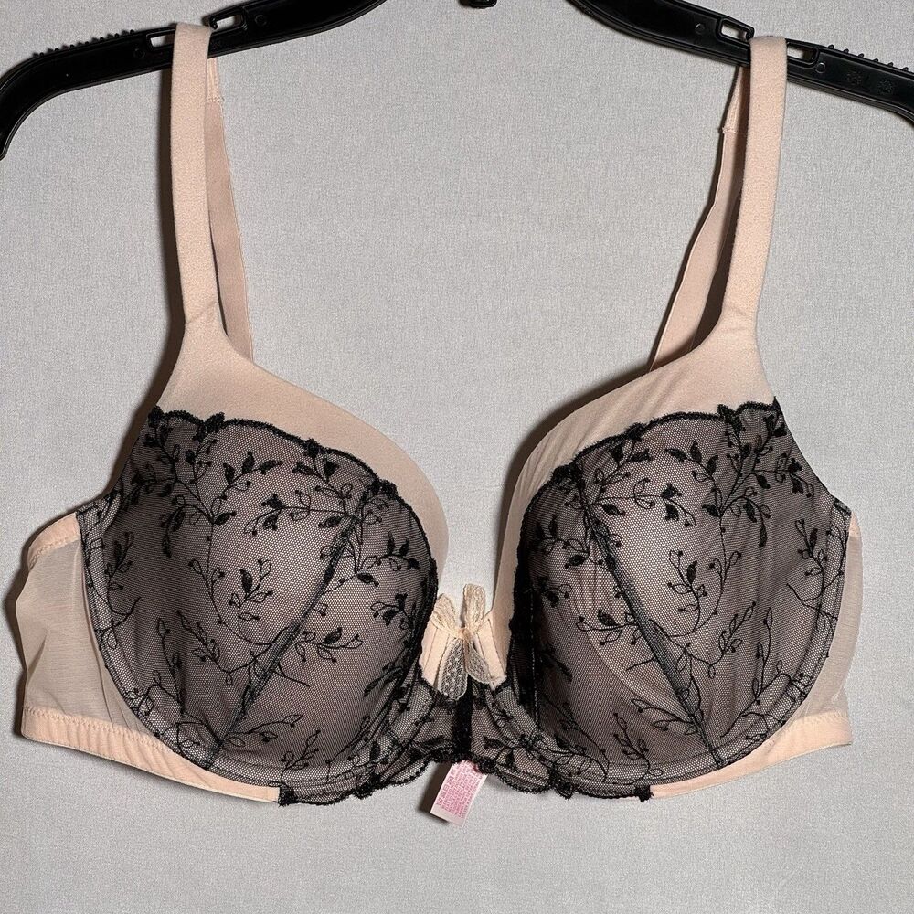 Victoria’s Secret Body By Victoria Bra 38D Pink Black Lace Lined Underwire NWT